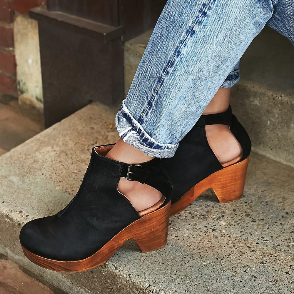 Free People bootie clogs